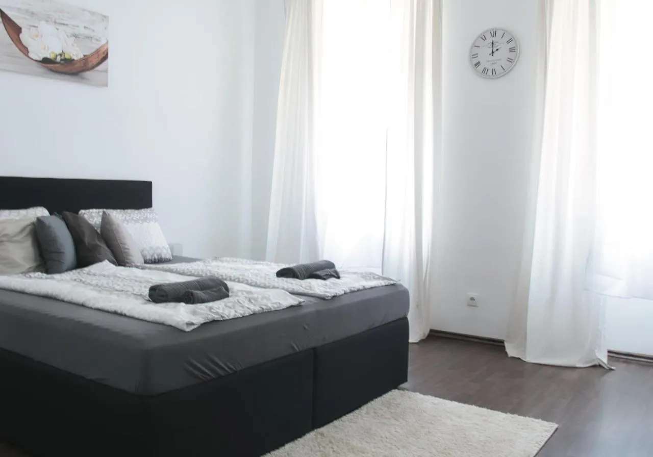 Rover Apartment Viena