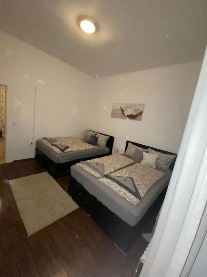Rover Apartment Viena